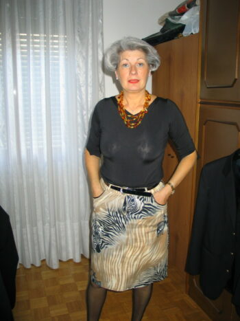 Douce retraitée cherche complice à Alençon rencontre-Cougar-Alençon