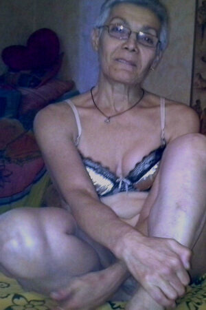Raymonde, 81 ans, cherche un complice pour des plaisirs torrides à Angers Raymonde - rencontre