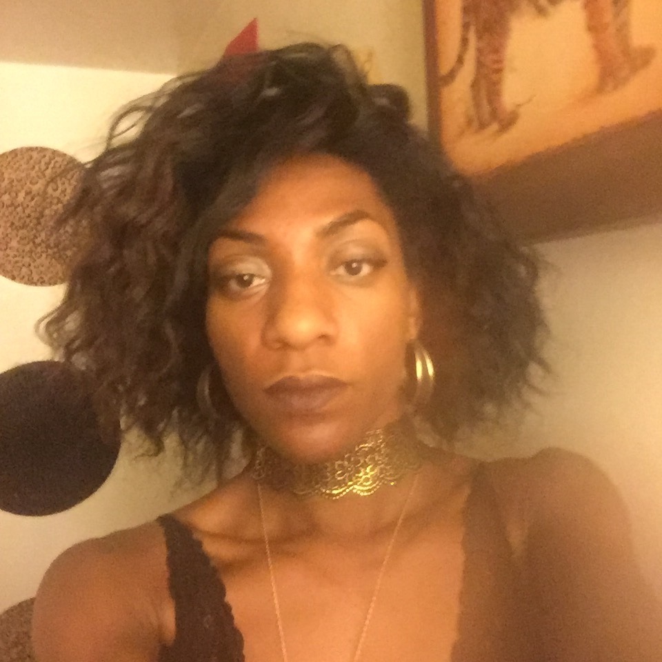 Cherche complice pour nuits d’évasion Aïssata - rencontre-Cougar-Évreux