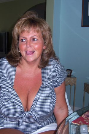 Rencontre sexe Rennes : plus de patience Hélène - rencontre-Dominatrice-Rennes