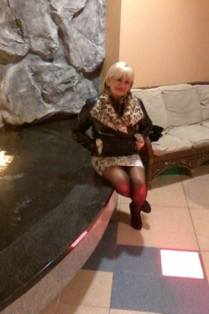 Cette chaleur qui monte au boulot, tu gères ? Stéphanie - rencontre-Cougar-Valenciennes