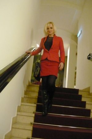 53 ans, ce jeudi soir appelle un troisième Hélène - rencontre-Libertine-Alençon