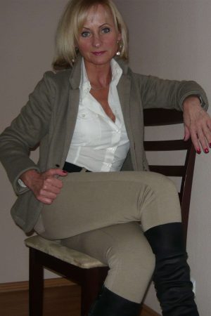 Nympho larguée 🔥 Danielle - rencontre-Libertine-Saint-Denis