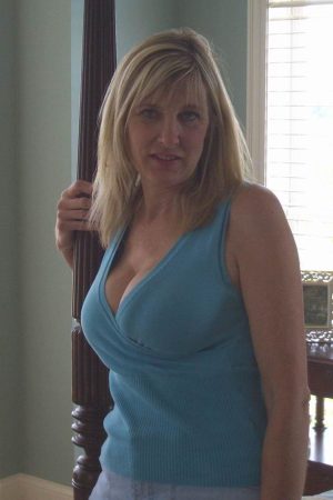 Emilie - rencontre-Milf-Vitry-sur-Seine