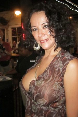 Pourquoi j’aime plus les mecs qui jouent les durs Luna - rencontre-Cougar-Chelles