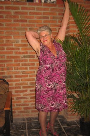 Chaude et en manque, besoin de compagnie ce soir Eléonore - rencontre-Cougar-Quimper