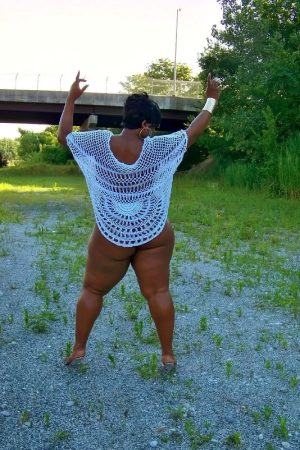 Tu bandes pour la vérité nue Farida - rencontre-Cougar-Aubagne