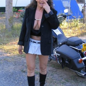 Je joue pas les Processing Messages, mais j’ai pas non plus signé pour enchainer des night shifts Stefania - rencontre-Cougar-Grasse