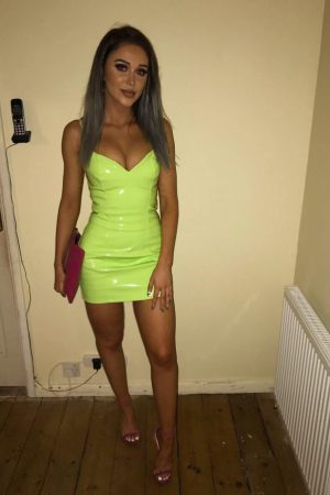 T’es capable de me faire jouir sans sourire niais ? Léonie - rencontre-Milf-Vaulx-en-Velin