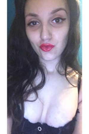 Mature du Lyonnais qui cherche à chauffer Violette - rencontre-Cougar-Saint-Étienne