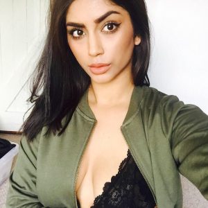 Zahia - rencontre-MILF-Montpellier