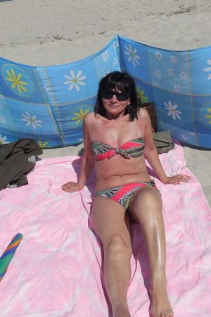 La cinquantaine et fringante, j’assume tout throwing-Irrationality1478 - rencontre-MILF-Thionville
