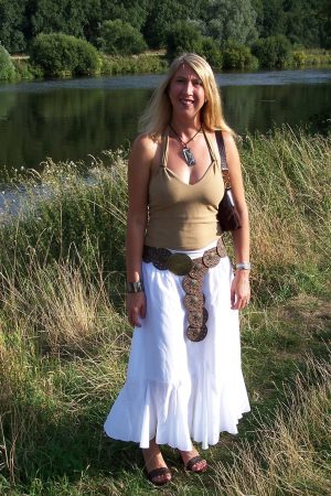 Partageons un barbecue naturiste sous le soleil d’été Marie-Claire - rencontre-Milf-Arras