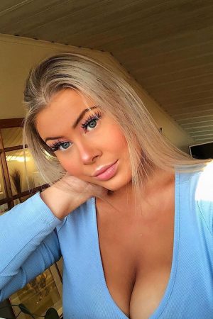 Épicurienne 🌊 Céleste - rencontre-Milf-Istres