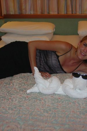 Si tu tiens plus à ton téléphone qu’à ma bouche Chloé - rencontre-Cougar-Grenoble
