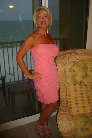 Lucrèce - rencontre-MILF-Poissy