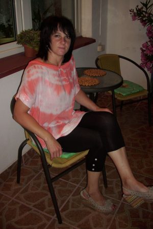 Le canapé d’Épinal m’attend Luxi - rencontre-Milf-Épinal
